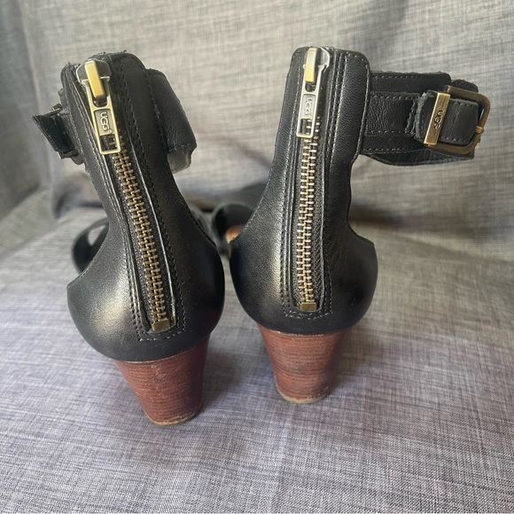 UGG Char Sandals SZ 8 - Picture 4 of 6